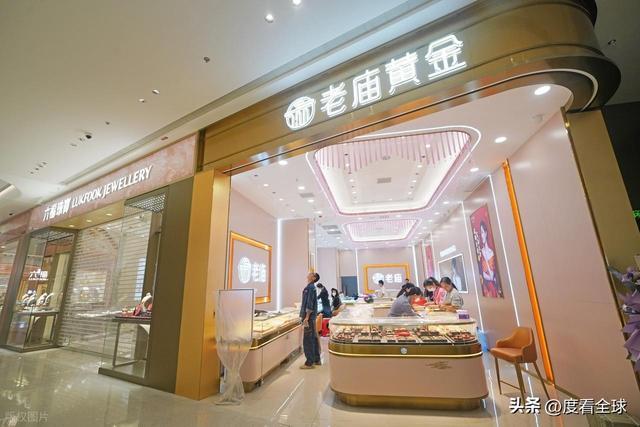 汉新荣天街盛大开业后湖商业迈入新纪元AG真人app双强联袂焕新汉口!武(图11) 汉新荣天街盛大开业后湖商业迈入新纪元AG真人app双强联袂焕新汉口!武(图11)