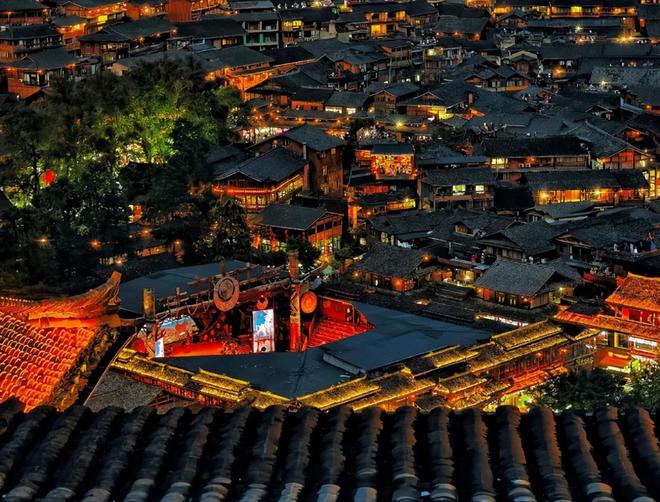 南贵州跟团旅游四日价格看完省钱避雷AG真人中国贵州四天三晚旅游最新指